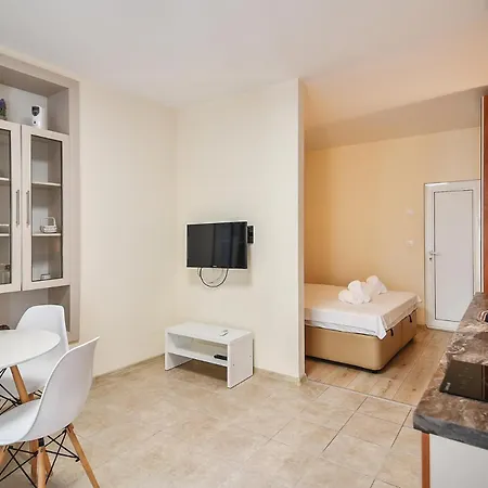 Location And Free Parking * Varna