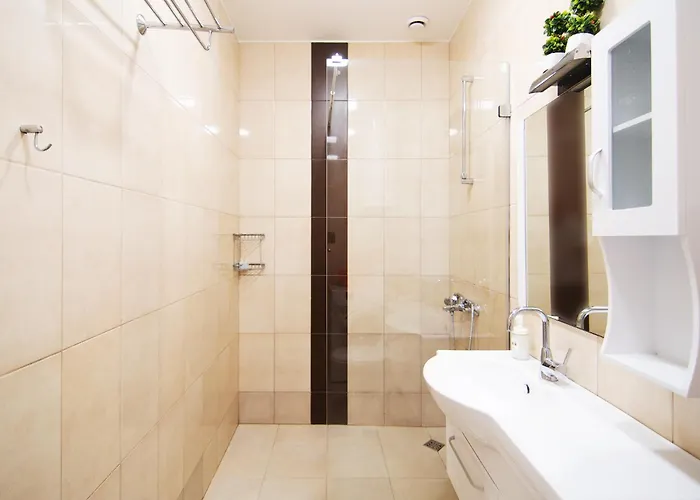 Location And Free Parking Apartament Varna